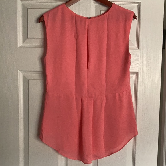 RW&CO Sleeveless top - Picture 2 of 3